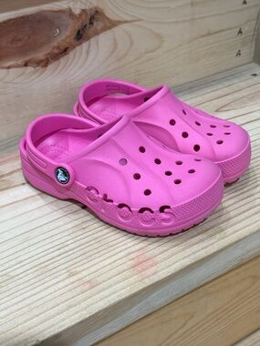 Crocs Girls bubblegum pink size c12